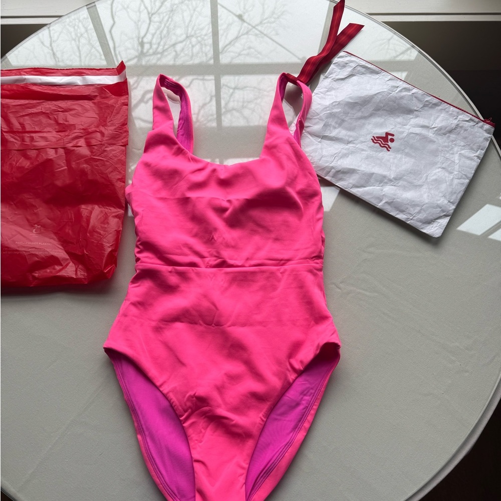 Left On Friday Vibrant Pink Swimwear